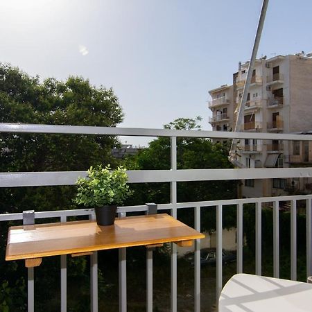 Studio 48, Cozy Apartment In Kalamata City Center ภายนอก รูปภาพ