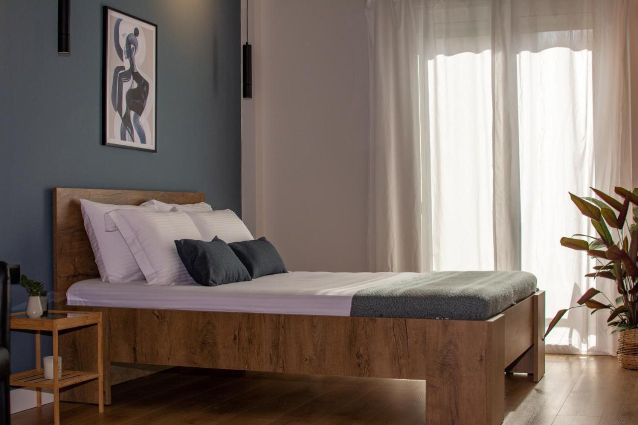 Studio 48, Cozy Apartment In Kalamata City Center ภายนอก รูปภาพ